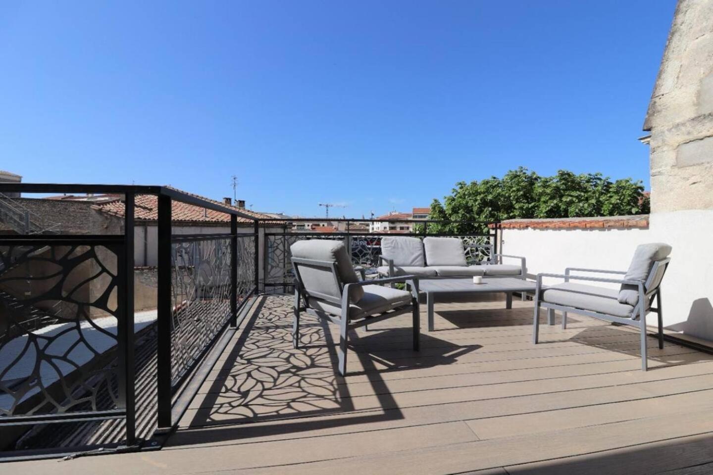 Duplex 120M2 Terrasse Vue Sur Nimes Appartement Buitenkant foto